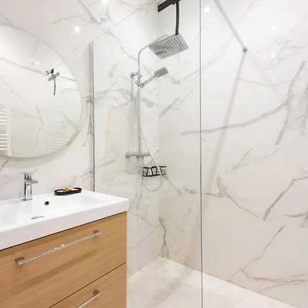 Apartment Renovated In The Heart Of Cannes